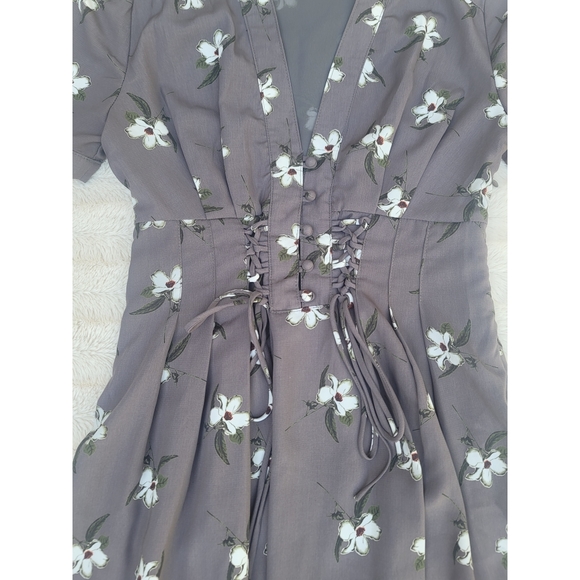 Storia gray floral dress - Picture 8 of 16